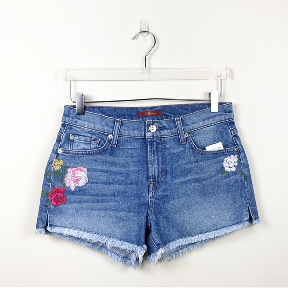 7 For All Mankind Pants - |•7 for all Mankind•| NWT Floral Emb Shorts